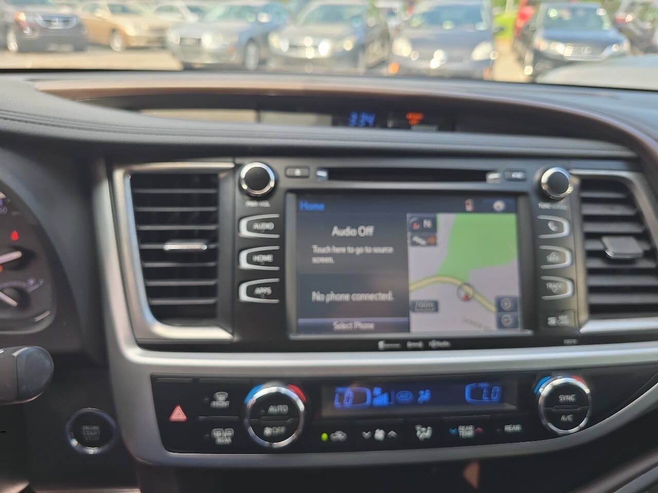 Used 2018 Toyota Highlander XLE AWD/4WD image 35