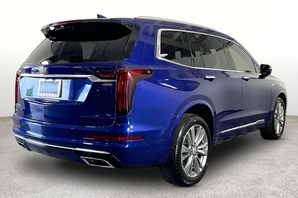 Used 2023 Cadillac XT6 Premium Luxury AWD/4WD image 2