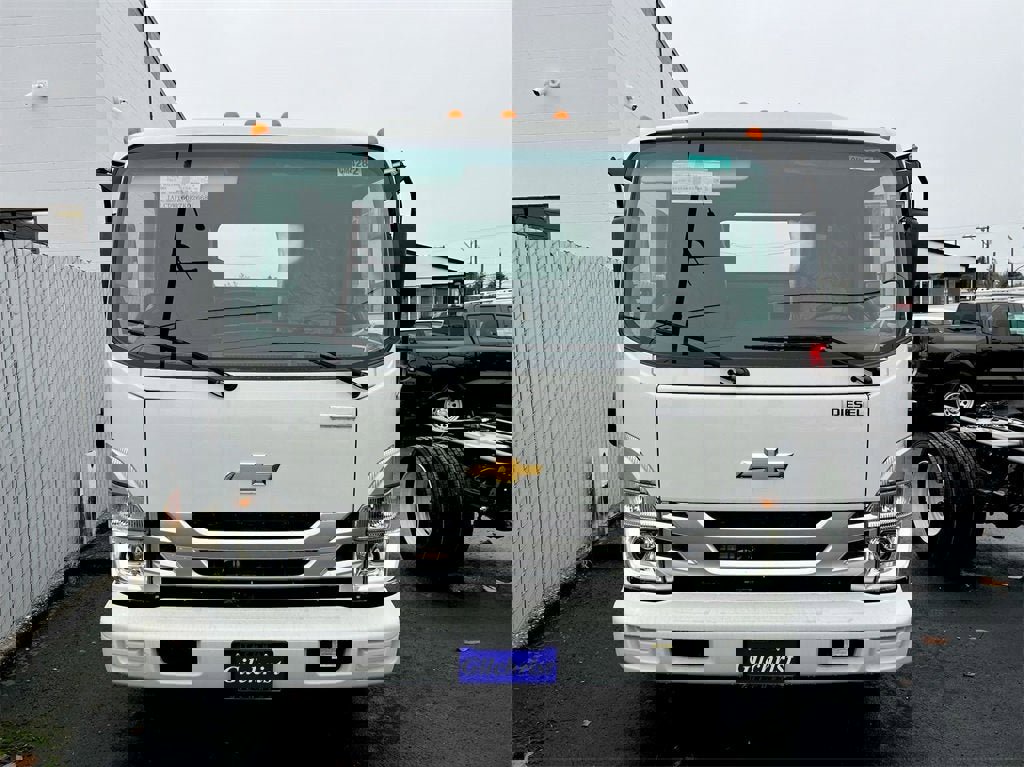 New 2024 Chevrolet Low Cab Forward 4500 XD image 15