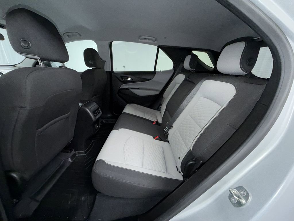 Used 2019 Chevrolet Equinox LS w/ LS Convenience Package AWD/4WD image 4
