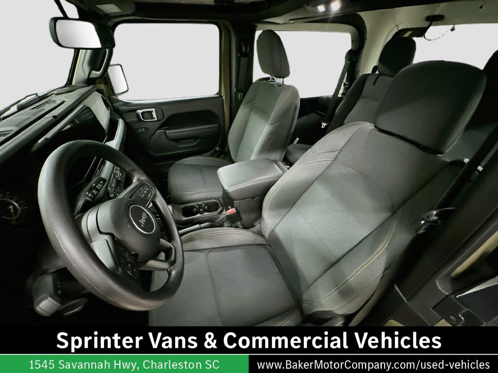 Used 2025 Jeep Wrangler Sport AWD/4WD image 5