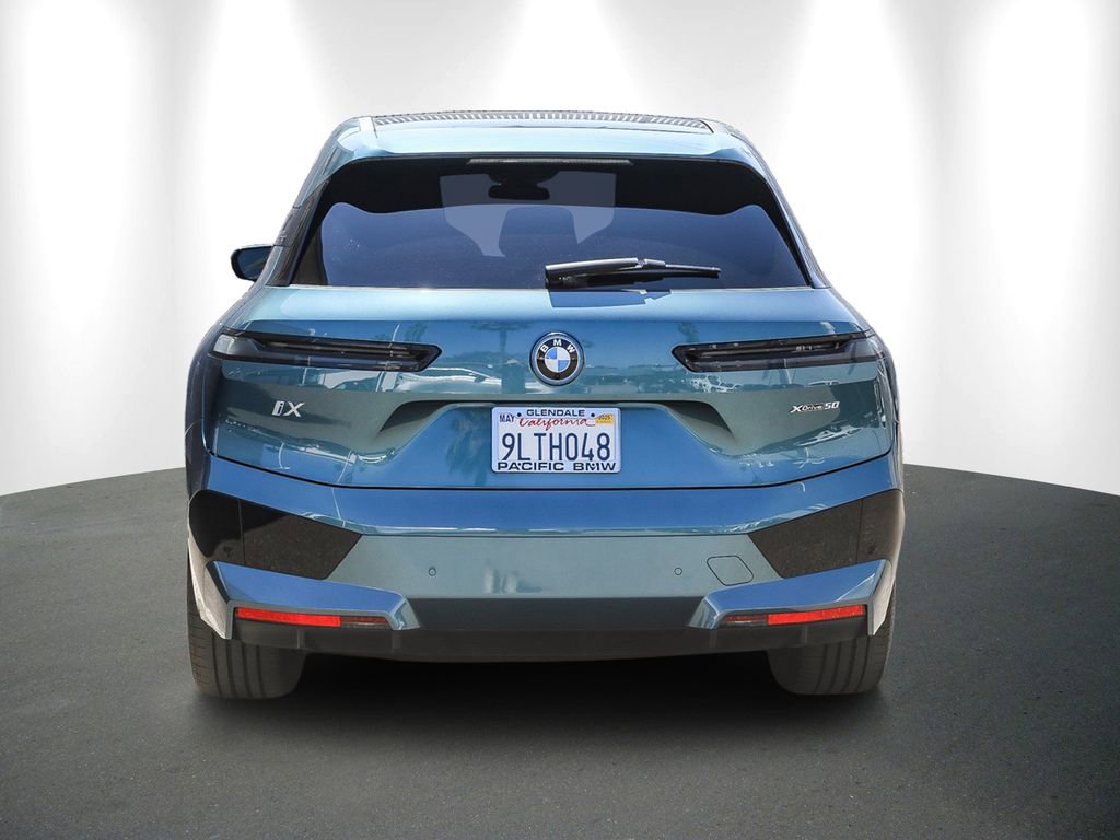 Used 2025 BMW iX xDrive50 image 5