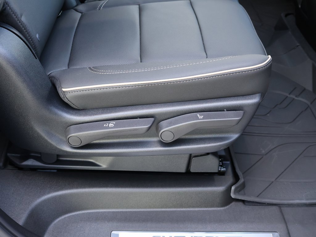 New 2025 Chevrolet Suburban Premier w/ Sun And Tow Package image 41