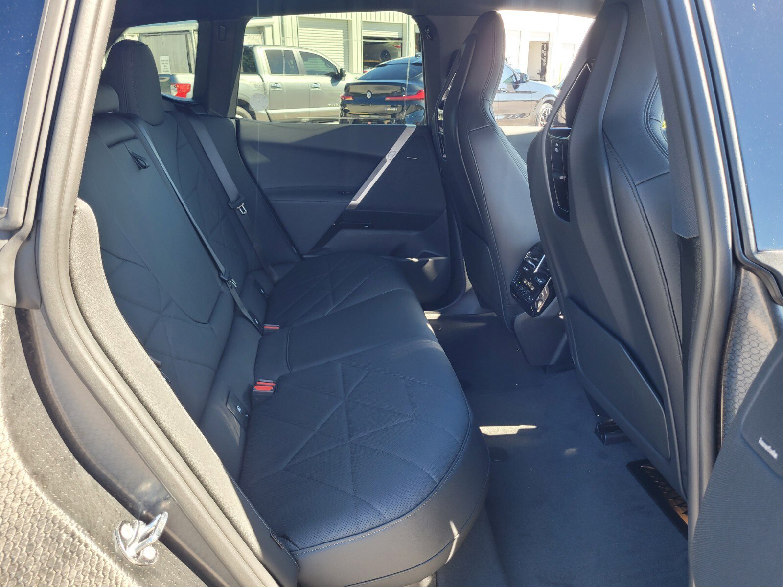 Used 2026 BMW iX xDrive45 image 16