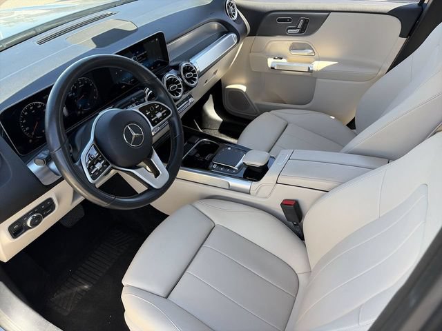 Used 2021 Mercedes-Benz GLB 250 4MATIC w/ Premium Package image 19