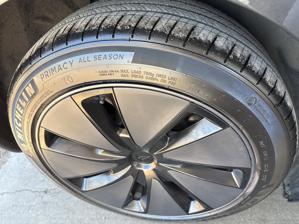 Used 2025 Tesla Model 3 Long Range image 12