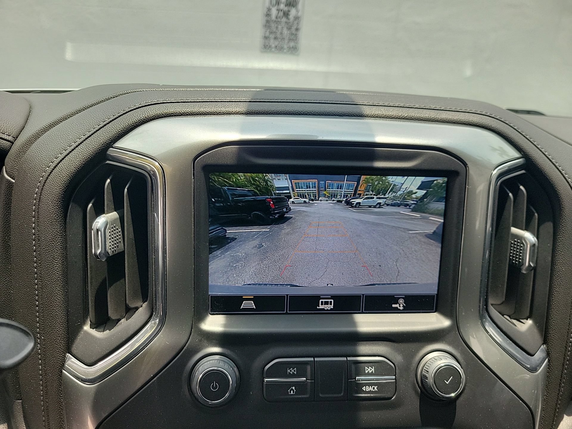 Used 2021 Chevrolet Silverado 1500 LTZ w/ Z71 Off-Road Package AWD/4WD image 28