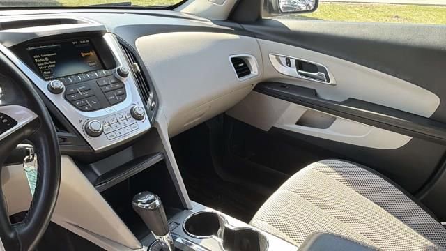 Used 2017 Chevrolet Equinox LT w/ Driver Confidence Package II image 15