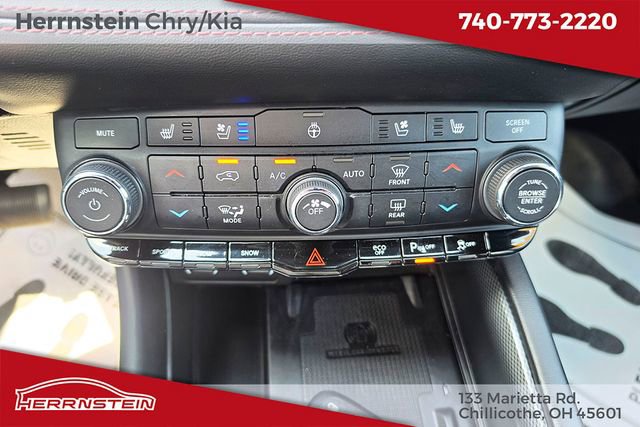 Used 2021 Dodge Durango R/T w/ Tow 'N Go Package AWD/4WD image 21