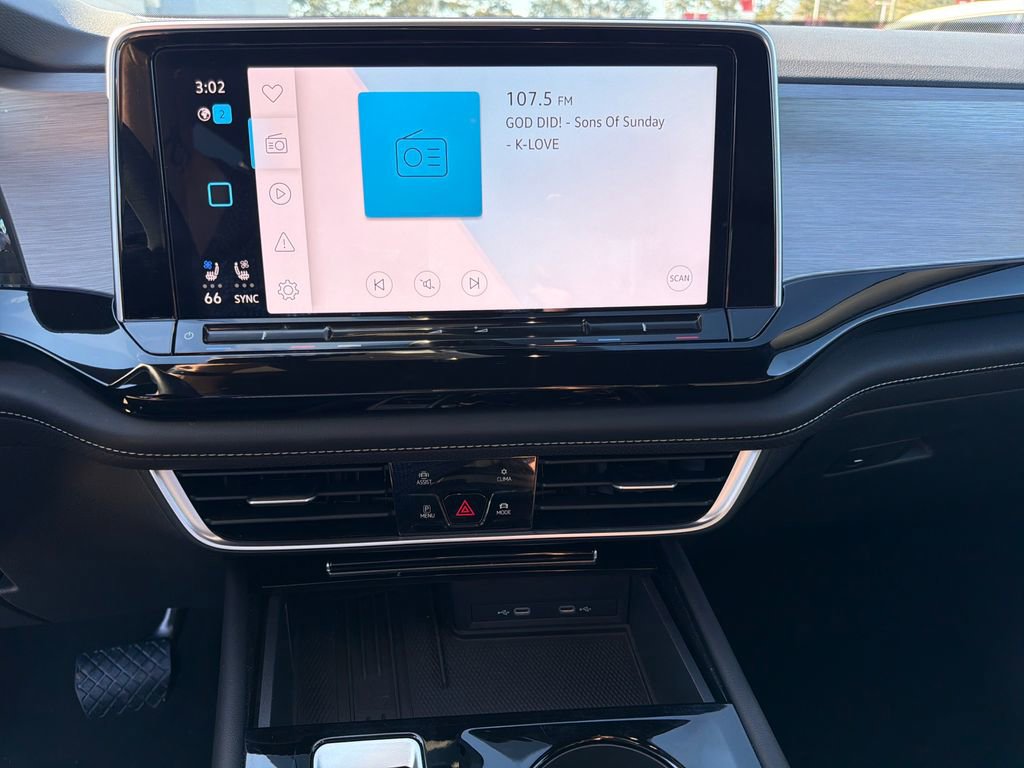 Used 2025 Volkswagen Atlas Cross Sport SE image 20