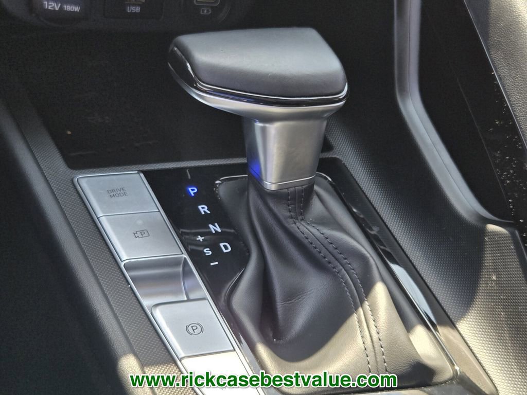Used 2023 Hyundai Elantra Limited image 27