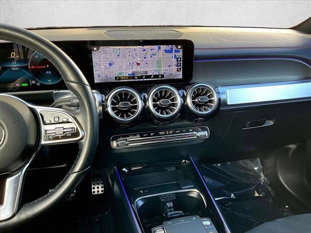 Used 2023 Mercedes-Benz EQB 300 4MATIC image 7