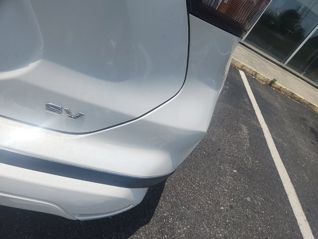 Used 2021 Nissan Kicks SV FWD image 5