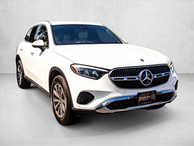 Certified 2025 Mercedes-Benz GLC 300 4MATIC image 3