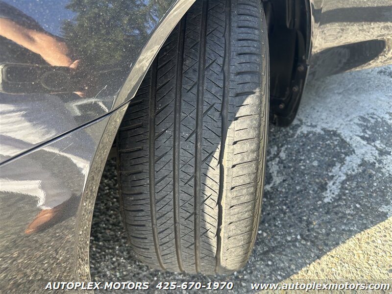 Used 2012 Acura TL FWD image 30