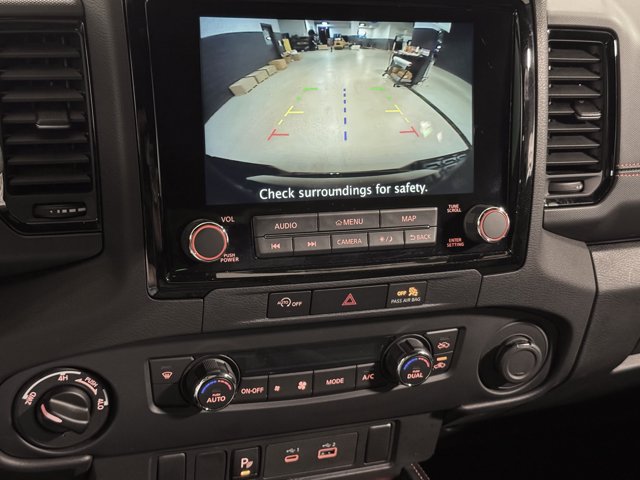 Used 2023 Nissan Frontier PRO-4X w/ Technology Package AWD/4WD image 12