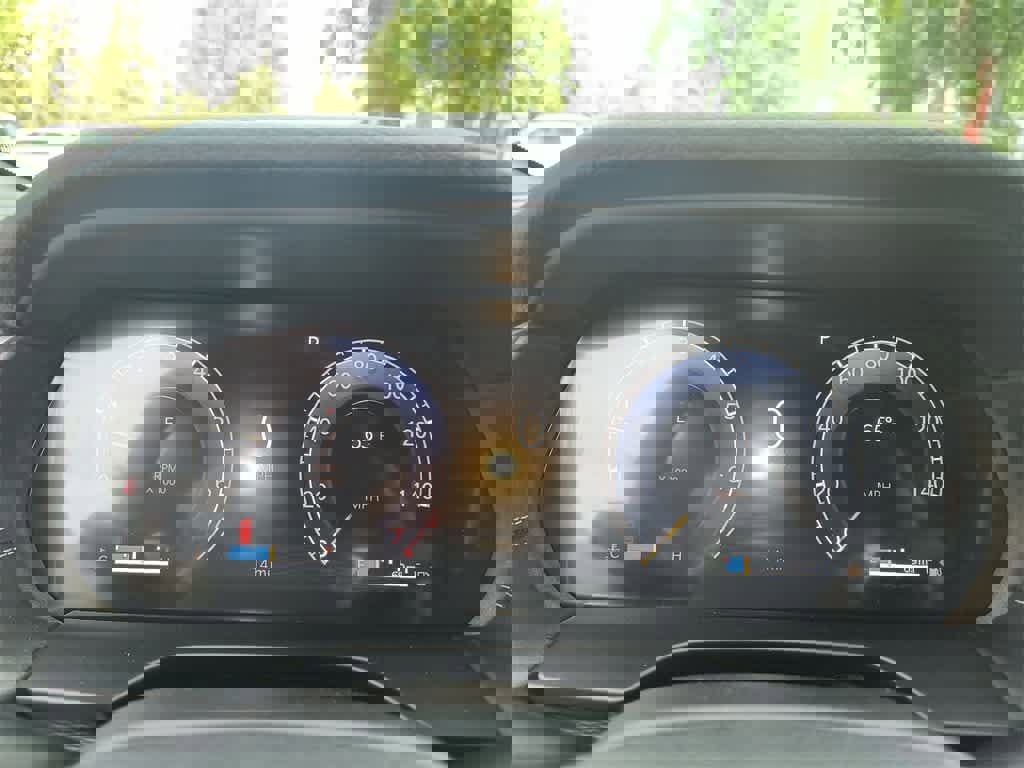 New 2025 Jeep Grand Cherokee Laredo X w/ Luxury Tech Group I image 15