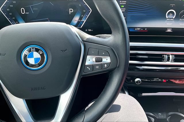 Used 2023 BMW i4 eDrive40 RWD image 21