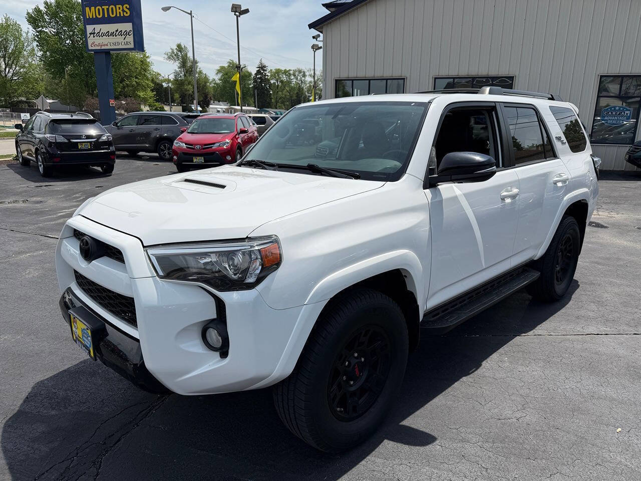 Used 2018 Toyota 4Runner TRD Off-Road Premium AWD/4WD image 91