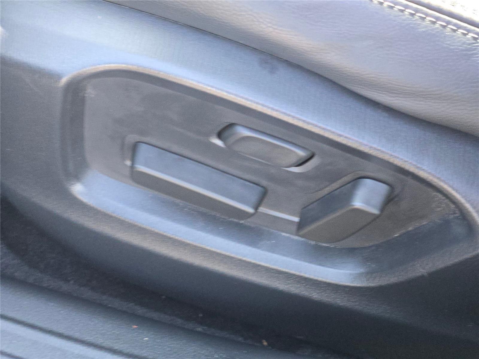 Used 2023 MAZDA CX-9 Touring image 28