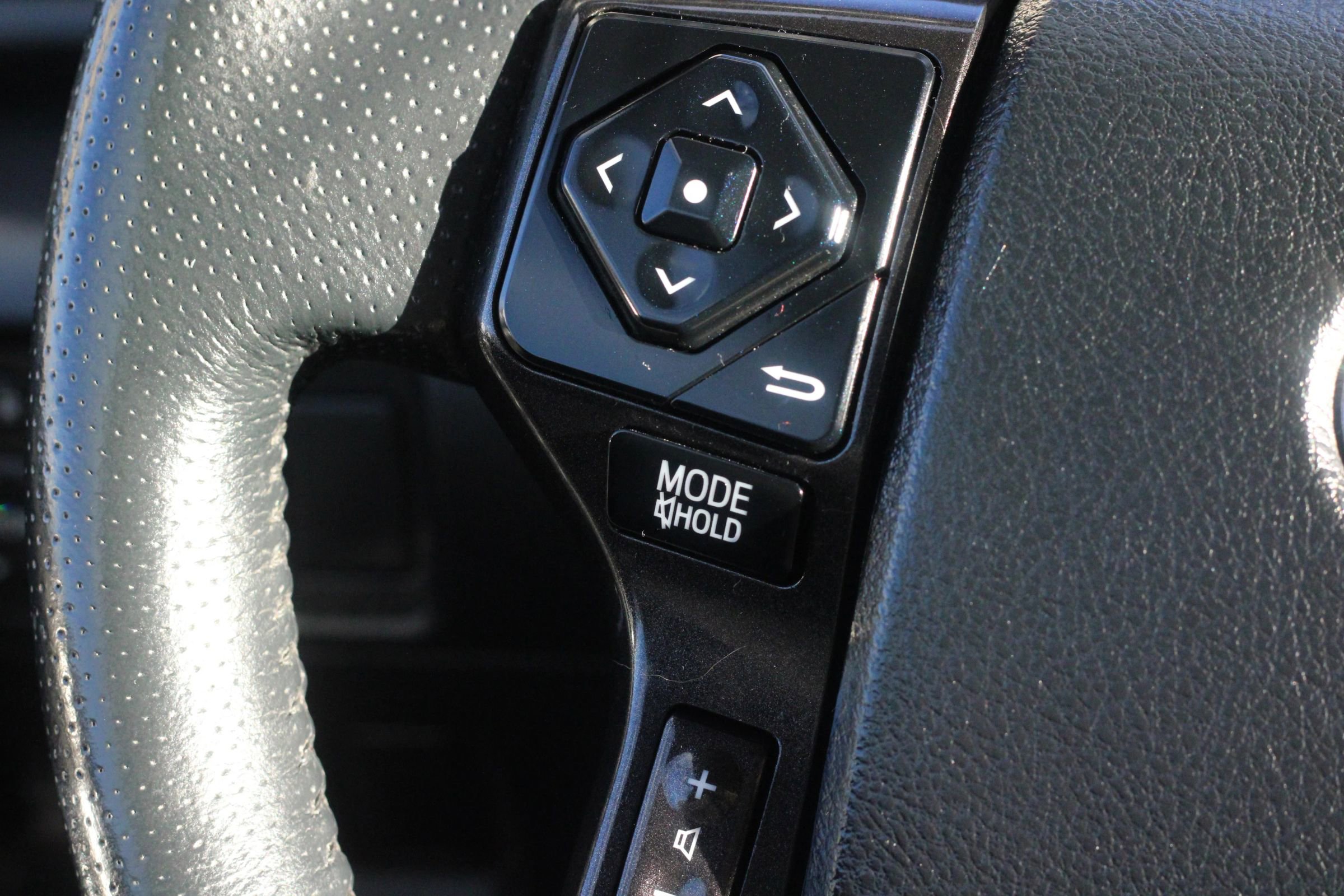 Used 2019 Toyota 4Runner 4WD image 16