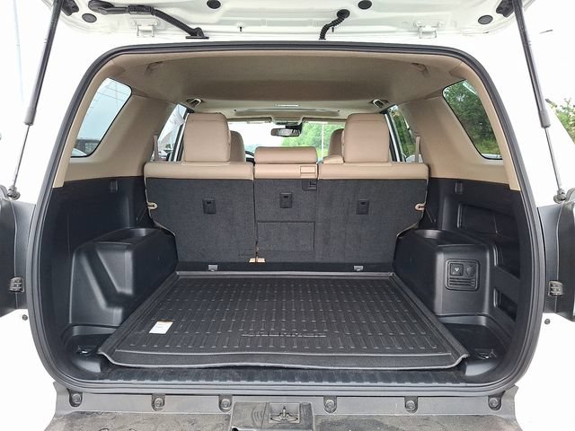 Used 2021 Toyota 4Runner SR5 Premium w/ Moonroof Package AWD/4WD image 26