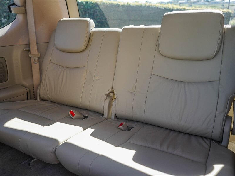 Used 2004 Lexus GX 470 image 25