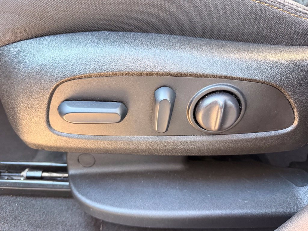 Used 2024 Chevrolet Equinox LT AWD/4WD image 20