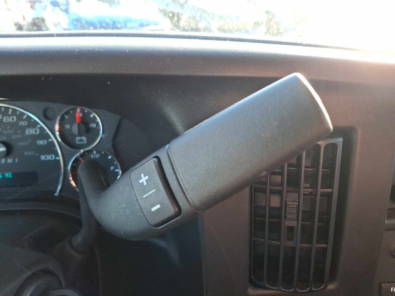 Used 2024 Chevrolet Express 2500 w/ Driver Convenience Package image 11