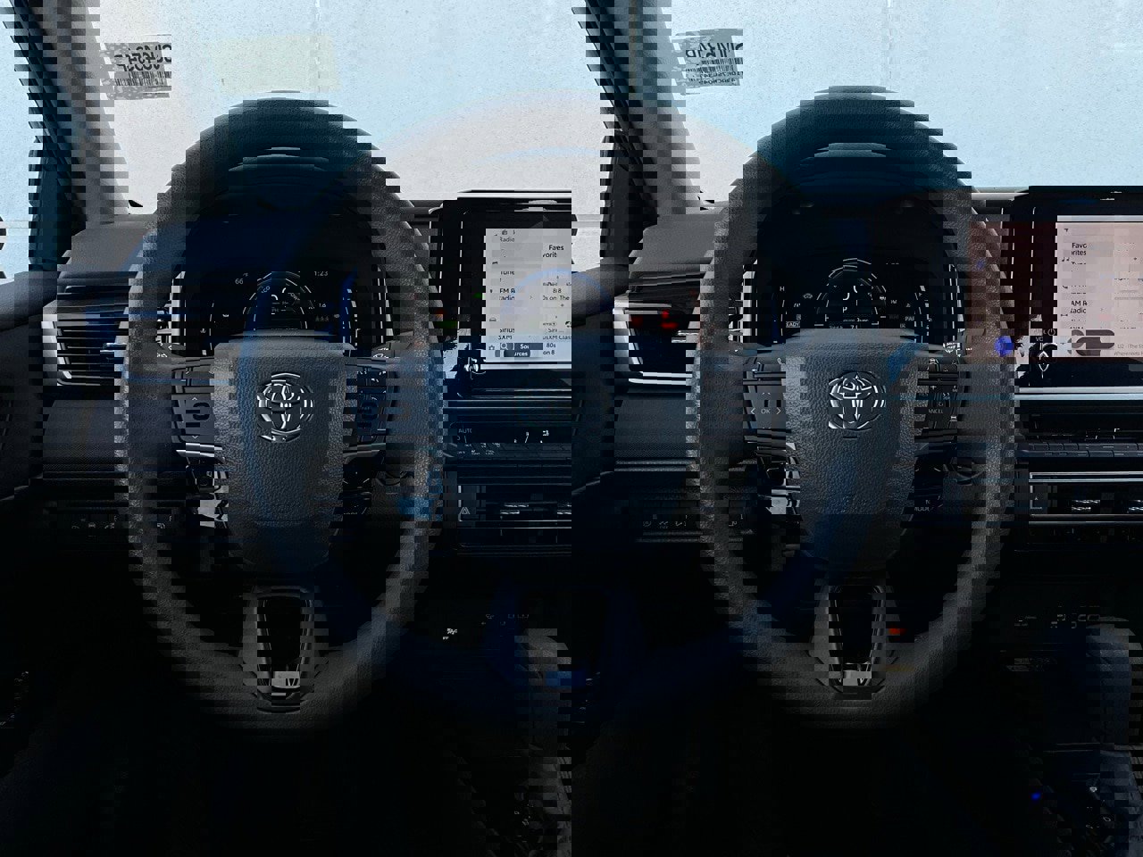 Used 2025 Toyota Camry LE image 31