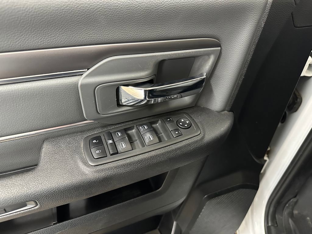 Certified 2021 RAM 1500 Classic SLT image 11