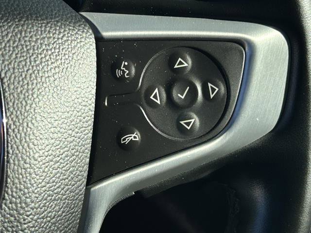 Used 2023 GMC Acadia SLT image 13