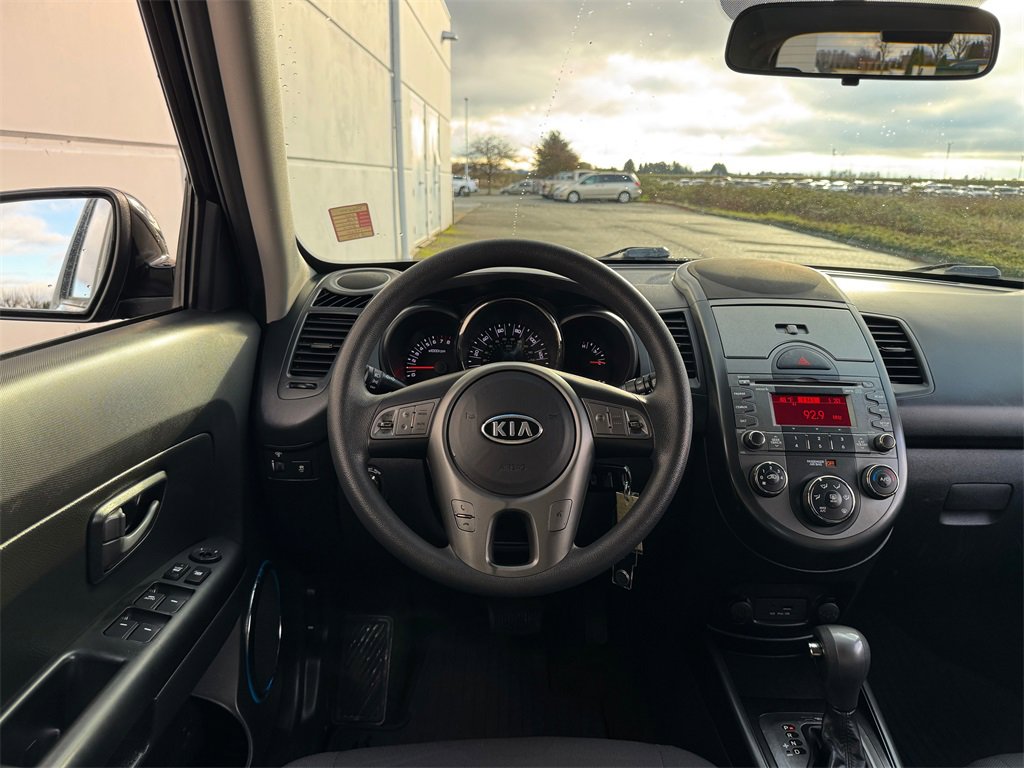 Used 2011 Kia Soul + w/ Audio Pkg image 13