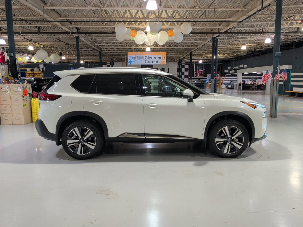 Used 2023 Nissan Rogue SL w/ SL Premium Package AWD/4WD image 8
