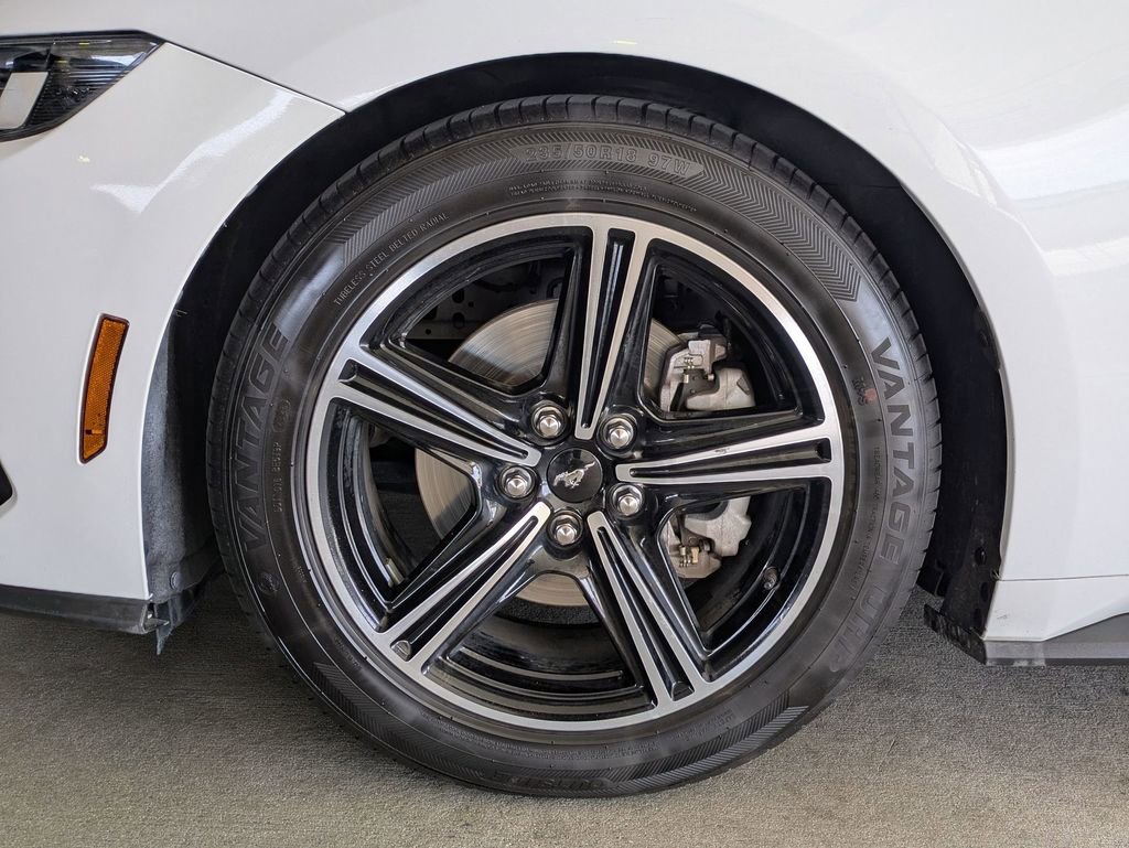 Used 2024 Ford Mustang Premium image 31