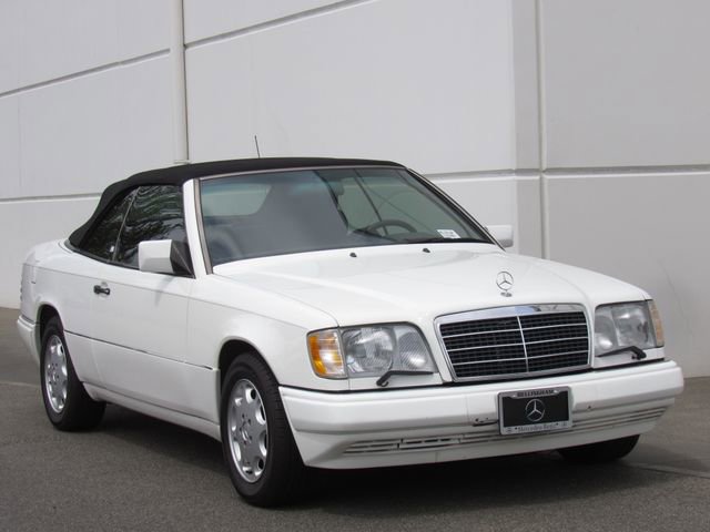 Used 1994 Mercedes-Benz E 320 Convertible image 2