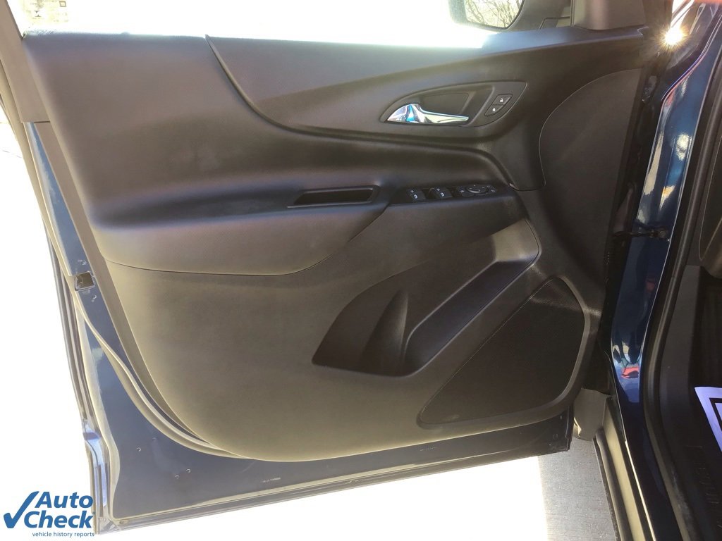 Used 2023 Chevrolet Equinox LT image 25