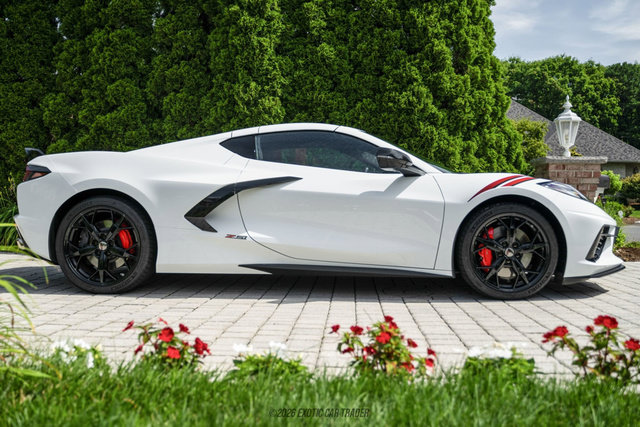 Used 2020 Chevrolet Corvette Stingray Premium Cpe w/ 3LT Preferred Equipment Group RWD image 21
