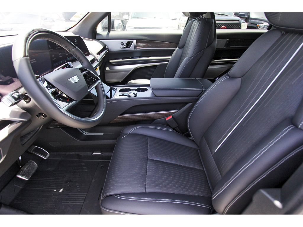 New 2027 Cadillac Vistiq Luxury AWD/4WD image 6