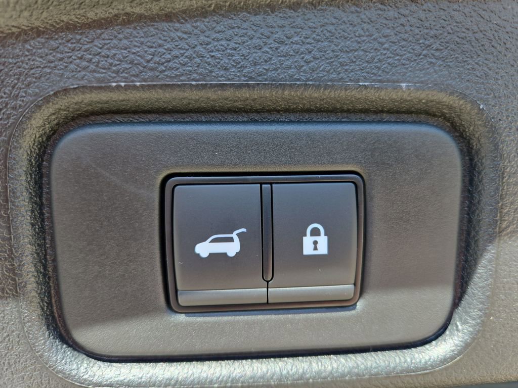 New 2026 Nissan Pathfinder SV FWD image 32
