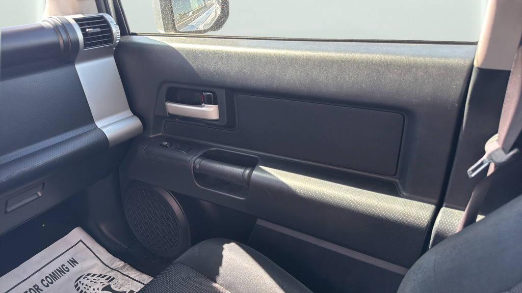 Used 2008 Toyota FJ Cruiser 4WD image 17