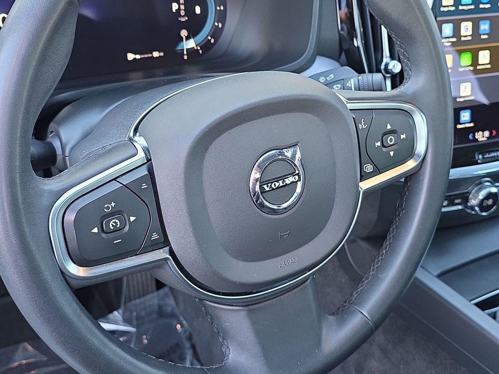 Used 2024 Volvo S60 B5 Core image 11