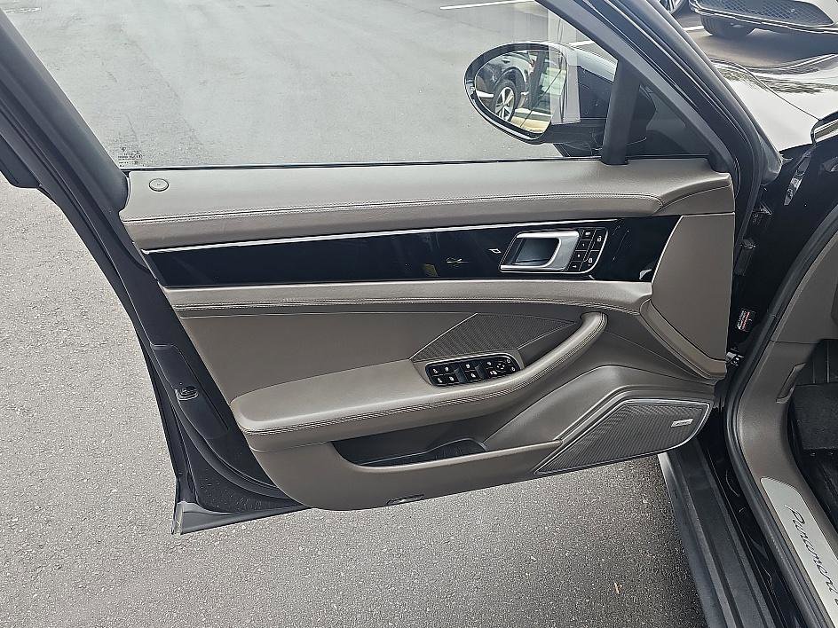 Used 2020 Porsche Panamera Turbo w/ Sport Package image 11