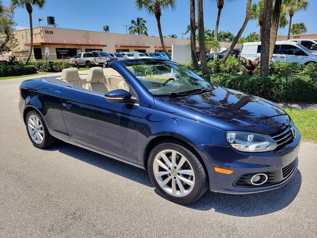 Used 2012 Volkswagen Eos Komfort FWD image 3