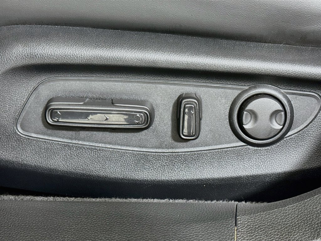 Used 2025 Honda Accord Touring image 18