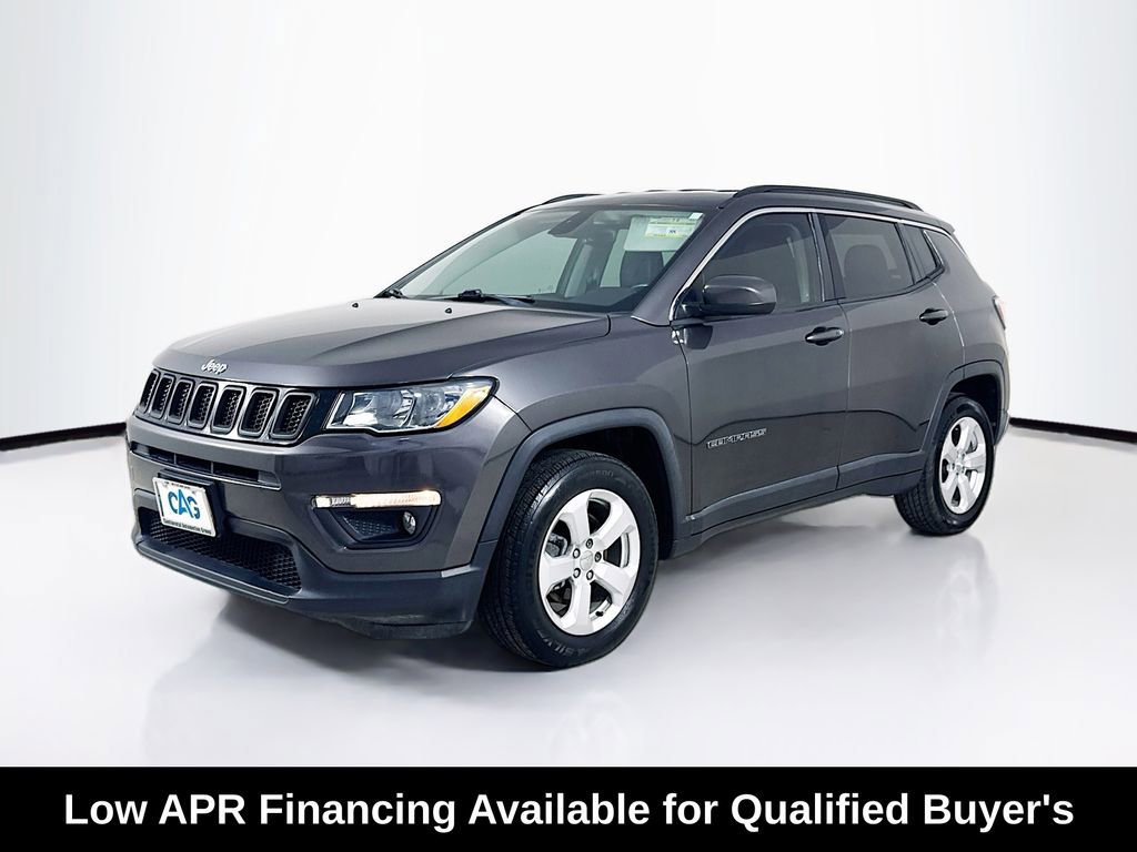Used 2018 Jeep Compass Latitude w/ Popular Equipment Group FWD image 3
