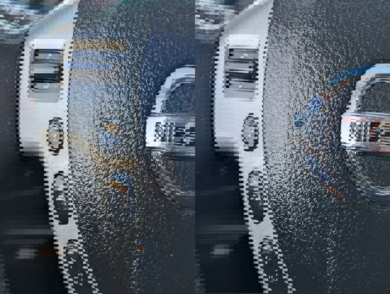 Used 2011 Nissan Rogue SV w/ SL Pkg image 27