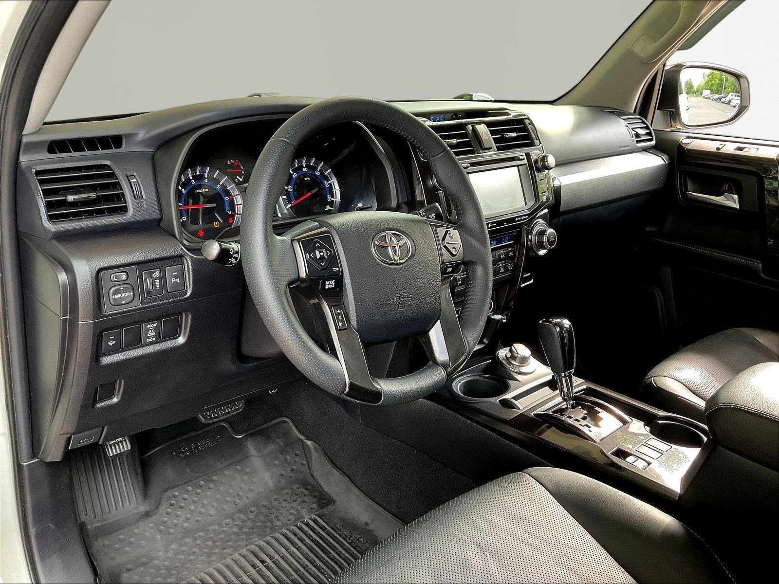 Used 2019 Toyota 4Runner Limited AWD/4WD image 17