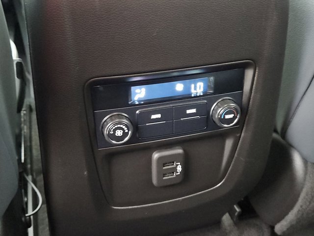 Used 2019 Buick Enclave Essence image 17