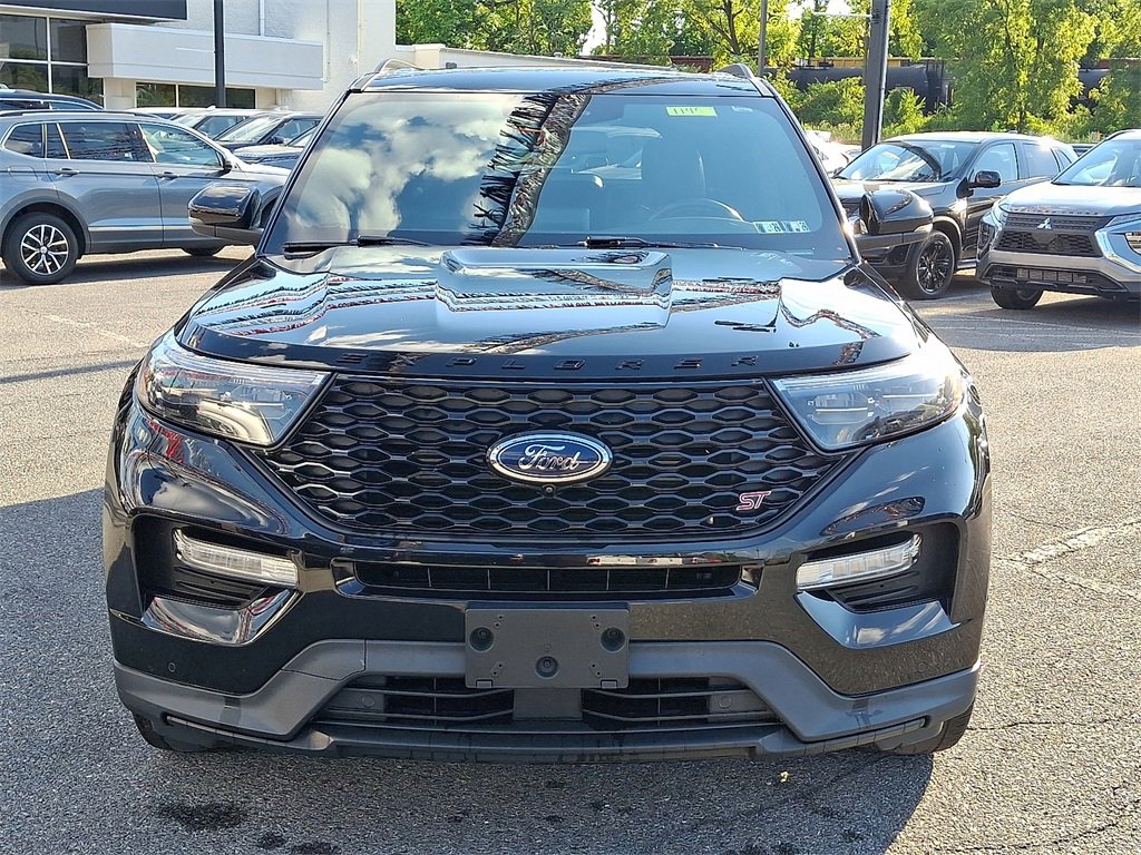 Used 2022 Ford Explorer ST w/ Equipment Group 401A image 2